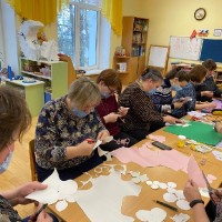 Мастер-класс с педагогами по изготовлению цветов