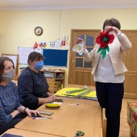 Мастер-класс с педагогами по изготовлению цветов