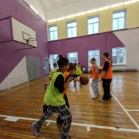 Дружеская игра