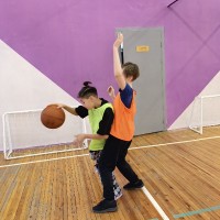 Дружеская игра