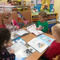 «С Днём рождения, Дедушка Мороз»