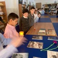 «Уроки памяти в школьной библиотеке»