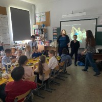 «В кругу друзей»