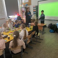 «В кругу друзей»