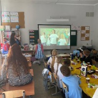 «В кругу друзей»